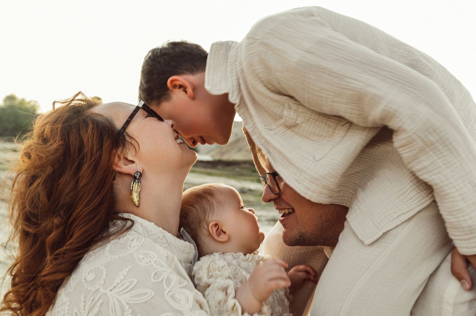 Victoria Soboleva with her husband, son and daughter